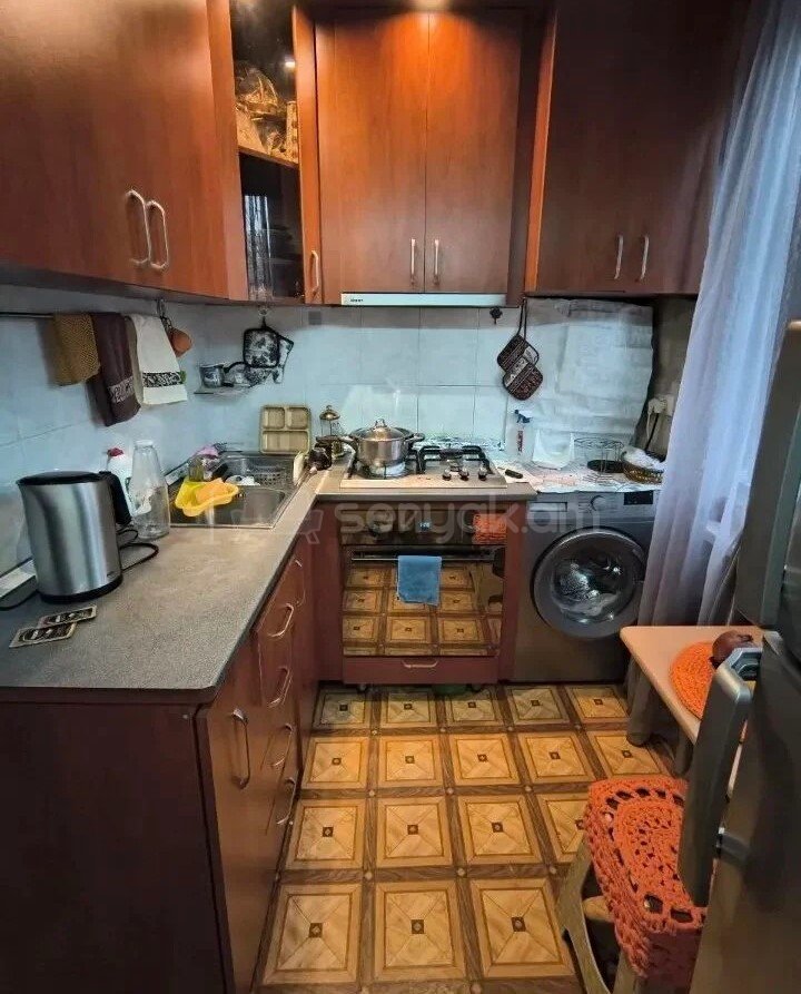 1 Սենյականոց Բնակարան, 33քմ, 2/4 հարկ, Նորմալ Վիճակում