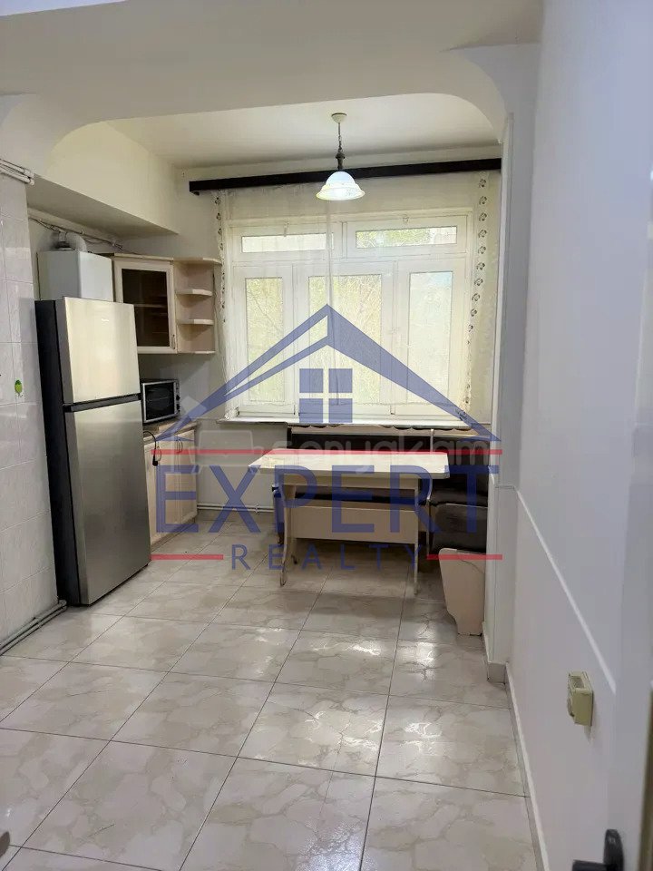 3 Սենյականոց Բնակարան, 95քմ, 4/10 հարկ, Կապիտալ Վերանորոգված, Կահավորված