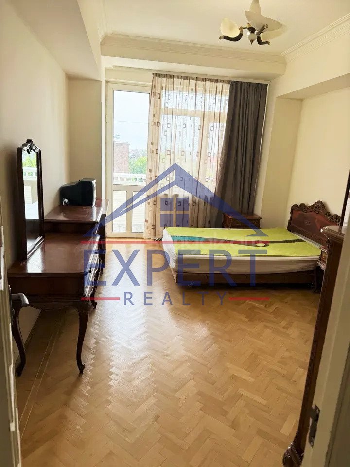 3 Սենյականոց Բնակարան, 95քմ, 4/10 հարկ, Կապիտալ Վերանորոգված, Կահավորված