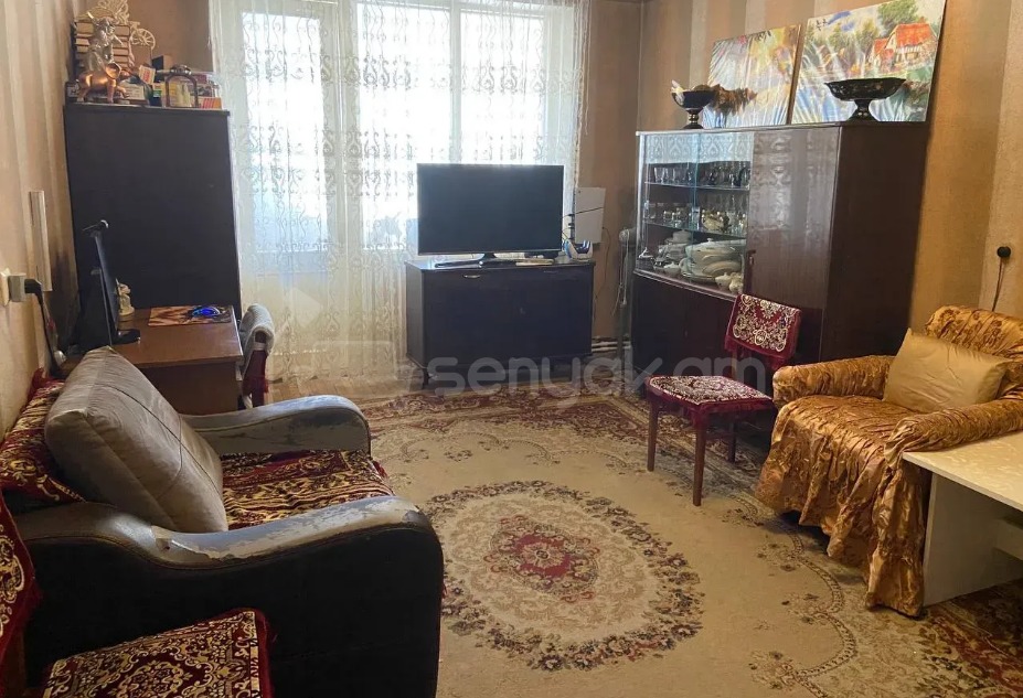 2 Սենյականոց Բնակարան Քարե Շենքում, 55քմ, 5/5 հարկ, Նորմալ Վիճակում