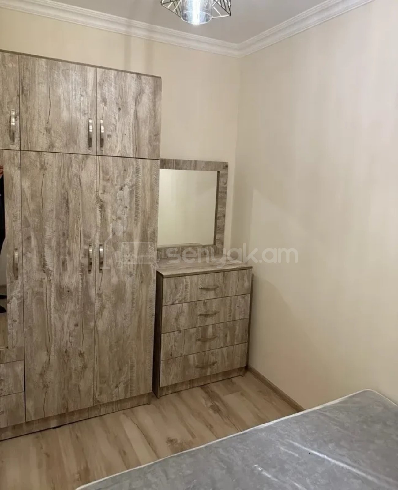 1 Սենյականոց Բնակարան, 41քմ, 8/9 հարկ, Դիզայներական Վերանորոգված, Կահավորված