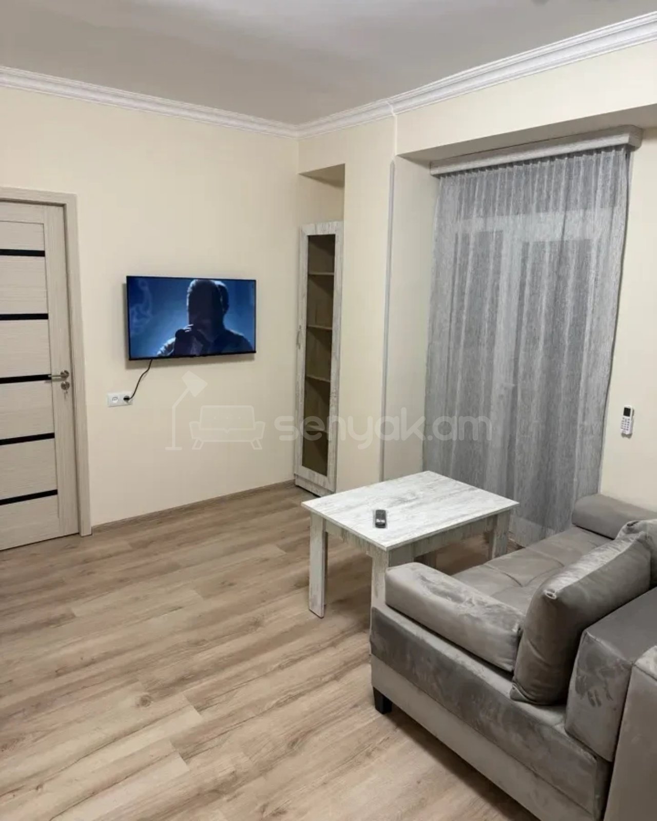 1 Սենյականոց Բնակարան, 41քմ, 8/9 հարկ, Դիզայներական Վերանորոգված, Կահավորված