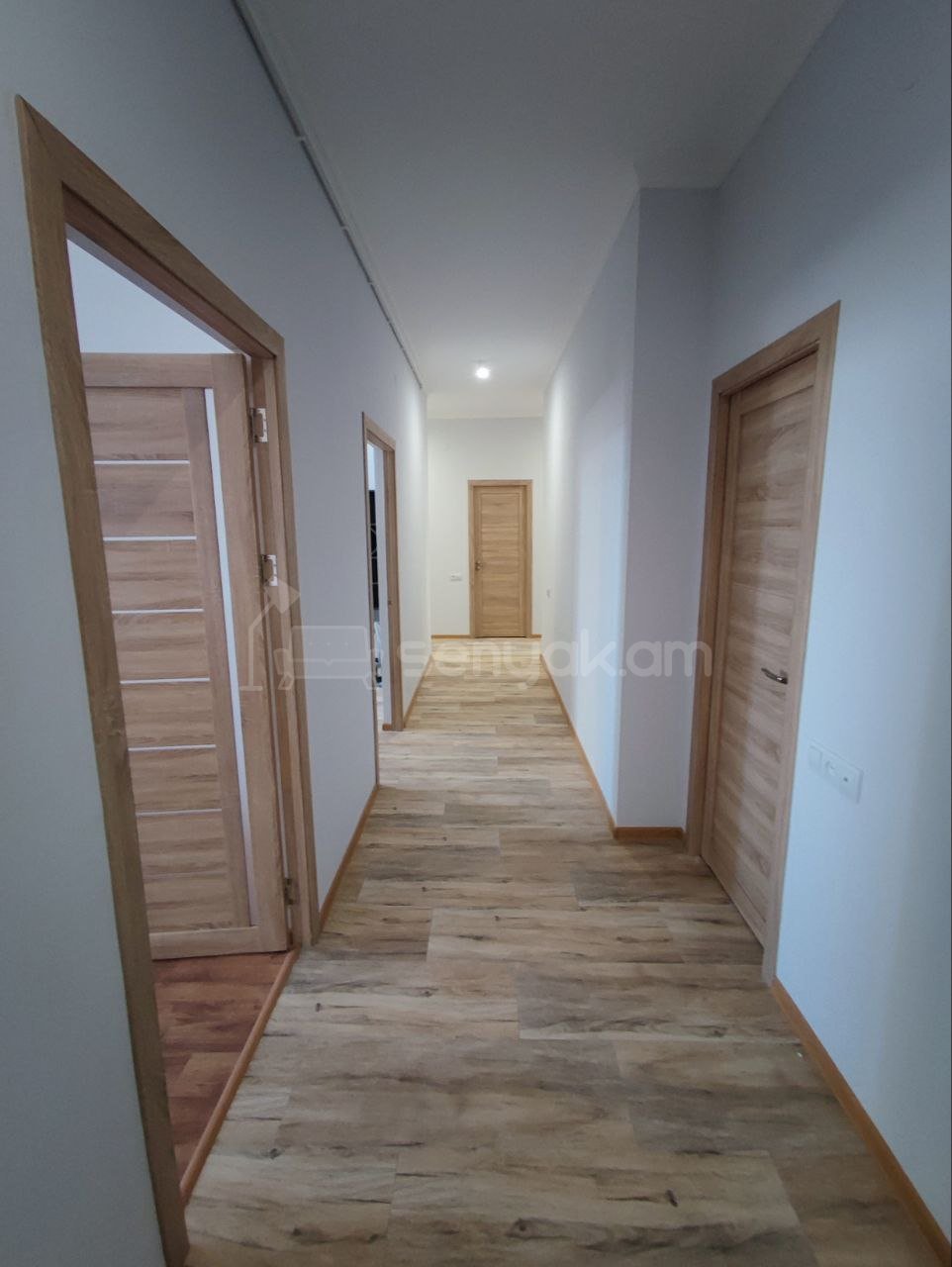 3 Սենյականոց Բնակարան Նորակառույցում, 100քմ, 9/17 հարկ, Կապիտալ Վերանորոգված, Կահավորված, Արևկող