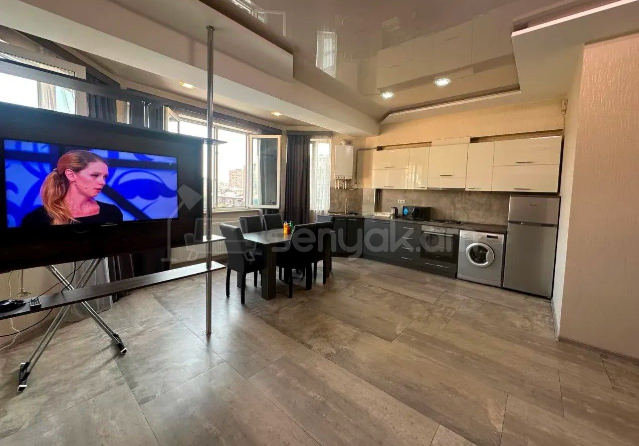 3 Սենյականոց Բնակարան, 62քմ, 7/11 հարկ, Կապիտալ Վերանորոգված, Կահավորված, Արևկող