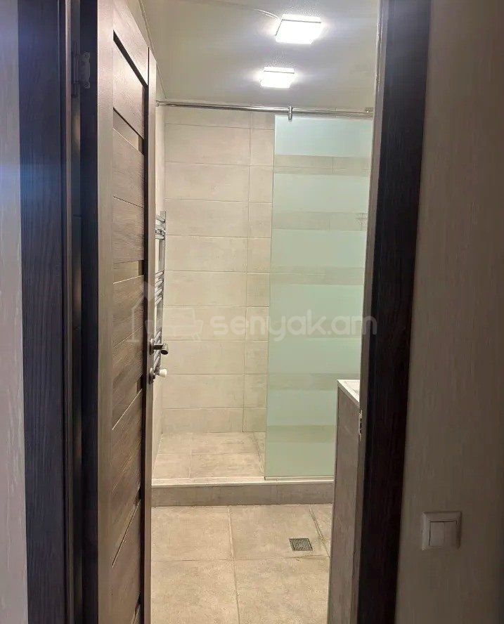3 Սենյականոց Բնակարան, 62քմ, 7/11 հարկ, Կապիտալ Վերանորոգված, Կահավորված, Արևկող