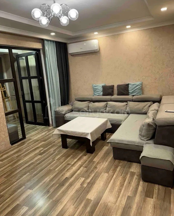4 Սենյականոց Բնակարան, 81քմ, 6/9 հարկ, Կապիտալ Վերանորոգված, Կահավորված, Արևկող