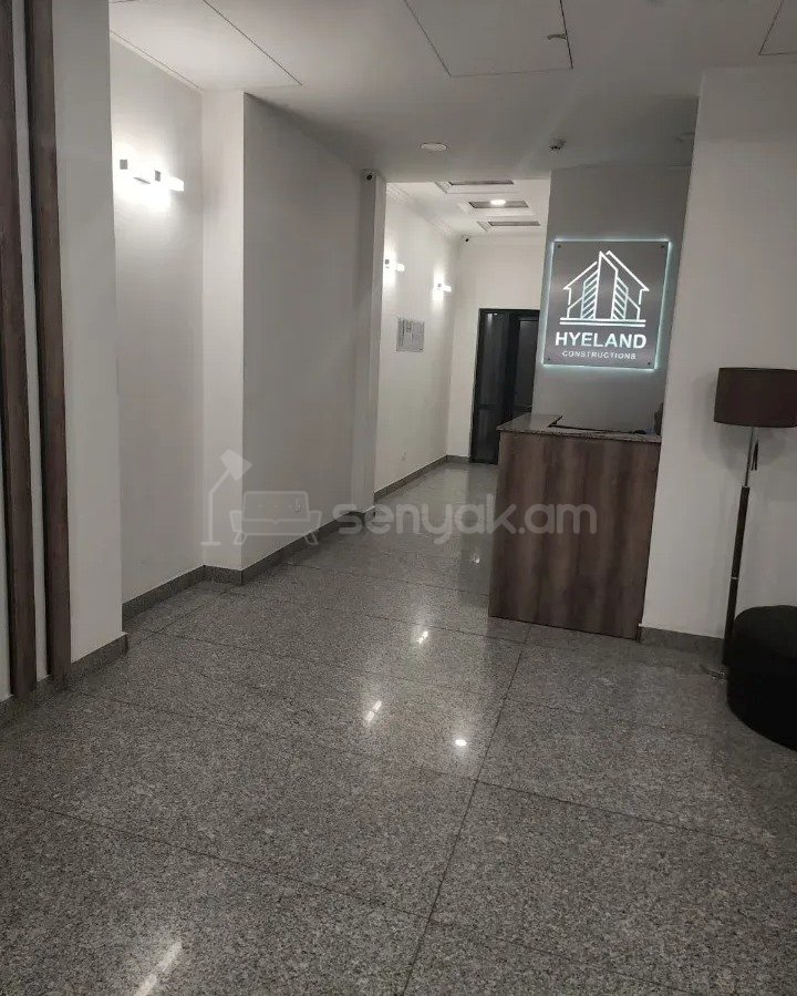 4 Սենյականոց Բնակարան, 134քմ, 8/10 հարկ, Կապիտալ Վերանորոգված, Կահավորված, Արևկող