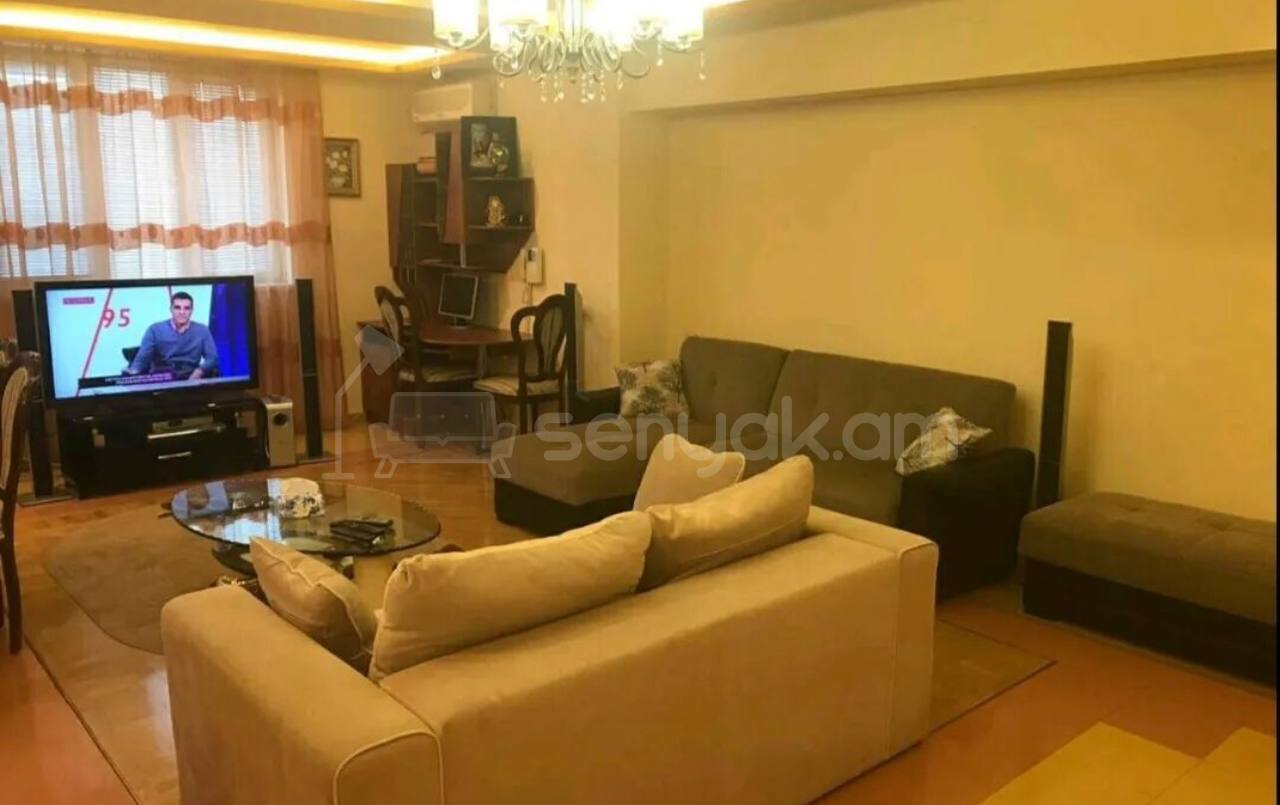 2 Սենյականոց Բնակարան, 70քմ, 7/10 հարկ, Կապիտալ Վերանորոգված, Կահավորված, Արևկող