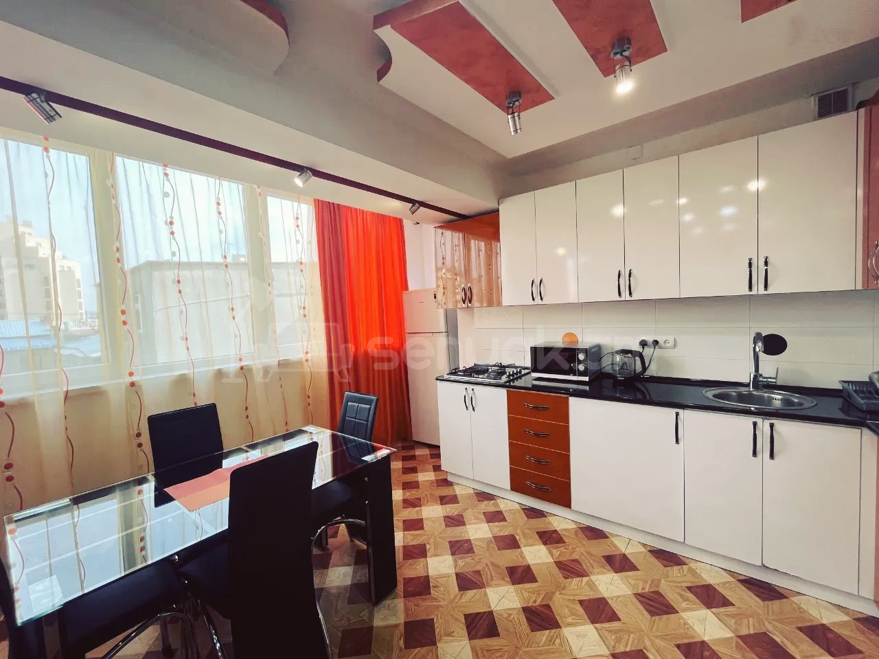 2 Սենյականոց Բնակարան, 37քմ, 4/9 հարկ, Կապիտալ Վերանորոգված