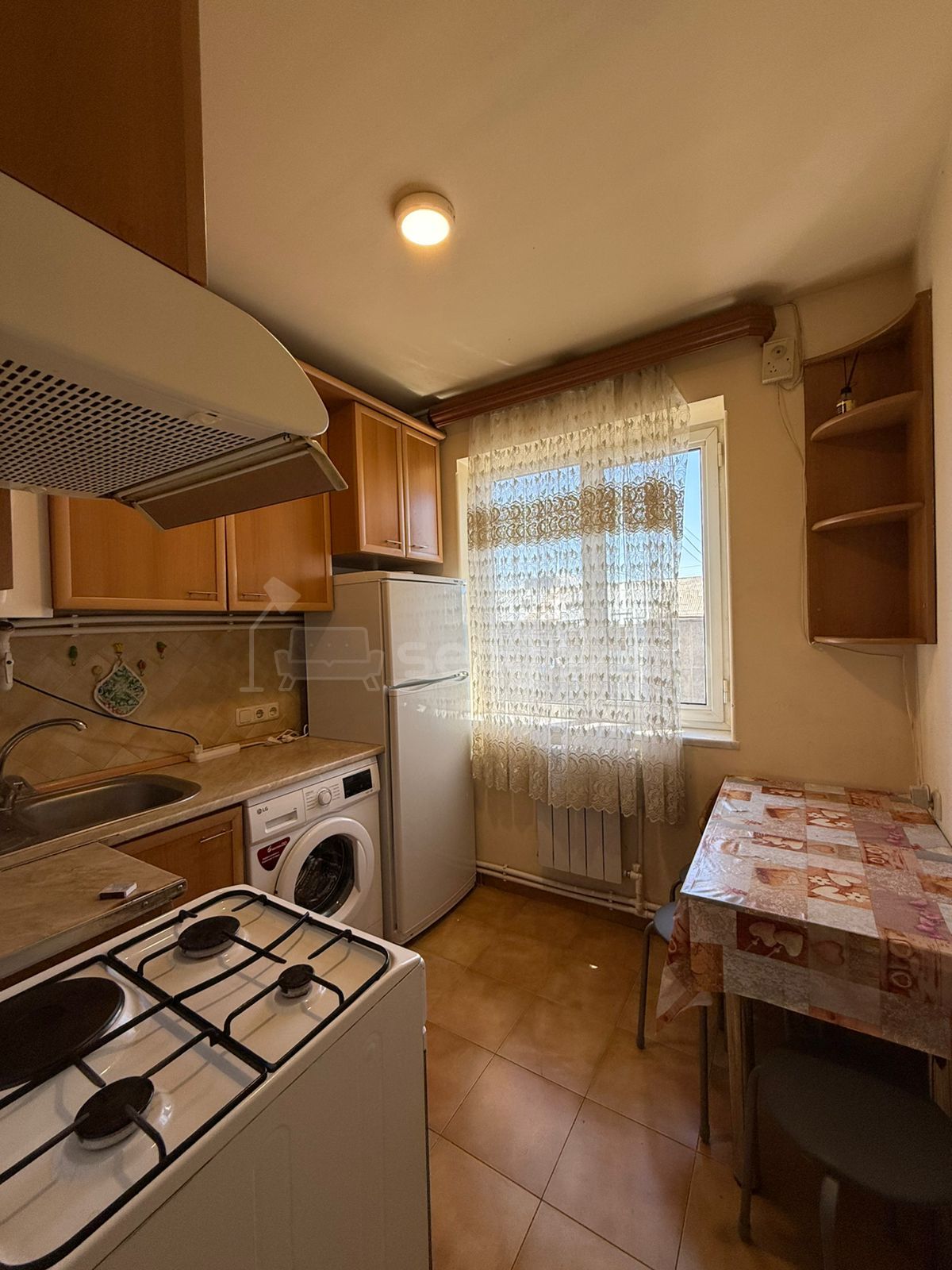 3 Սենյականոց Բնակարան, 65քմ, 4/4 հարկ, Կապիտալ Վերանորոգված, Կահավորված, Արևկող
