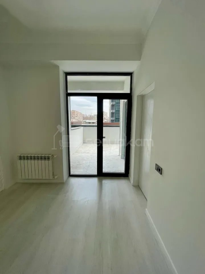 3 Սենյականոց Բնակարան Նորակառույցում, 85քմ, 4/18 հարկ, Կապիտալ Վերանորոգված