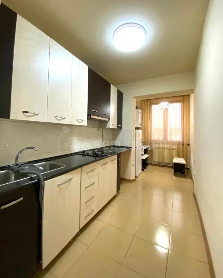 2 Սենյականոց Բնակարան, 50քմ, 8/9 հարկ, Կոսմետիկ Վերանորոգված, Կահավորված