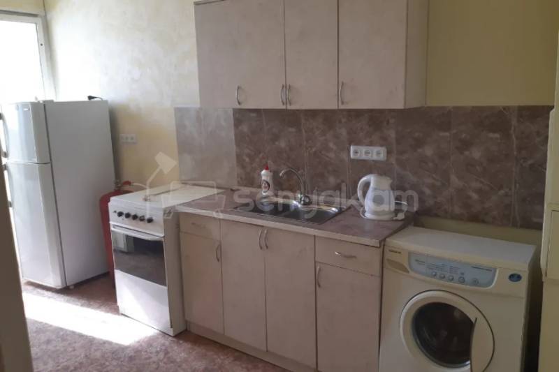 1 Սենյականոց Բնակարան, 47քմ, 8/16 հարկ, Նորմալ Վիճակում