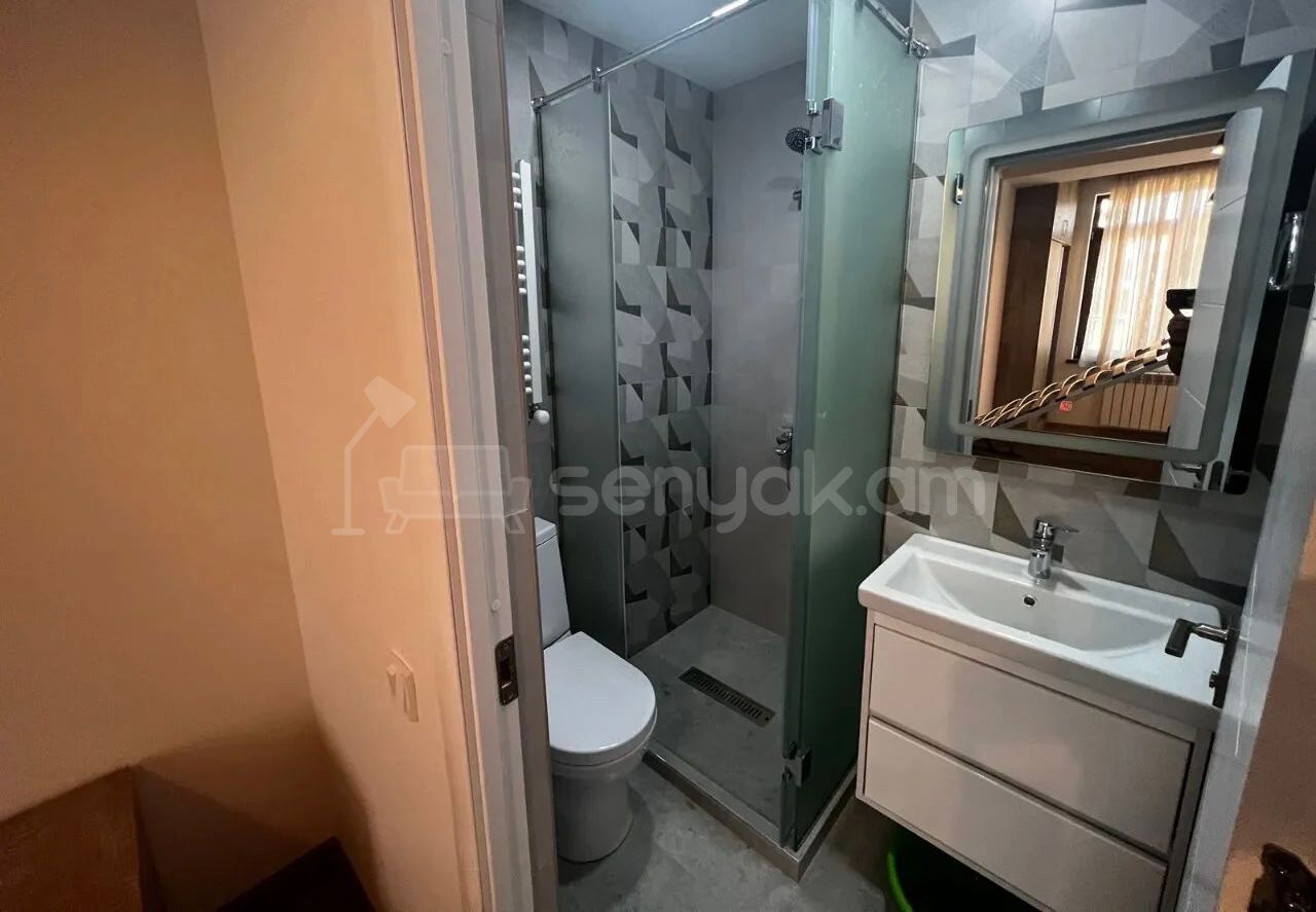 3 Սենյականոց Բնակարան Նորակառույցում, 106քմ, 4/5 հարկ, Կապիտալ Վերանորոգված, Կահավորված, Արևկող