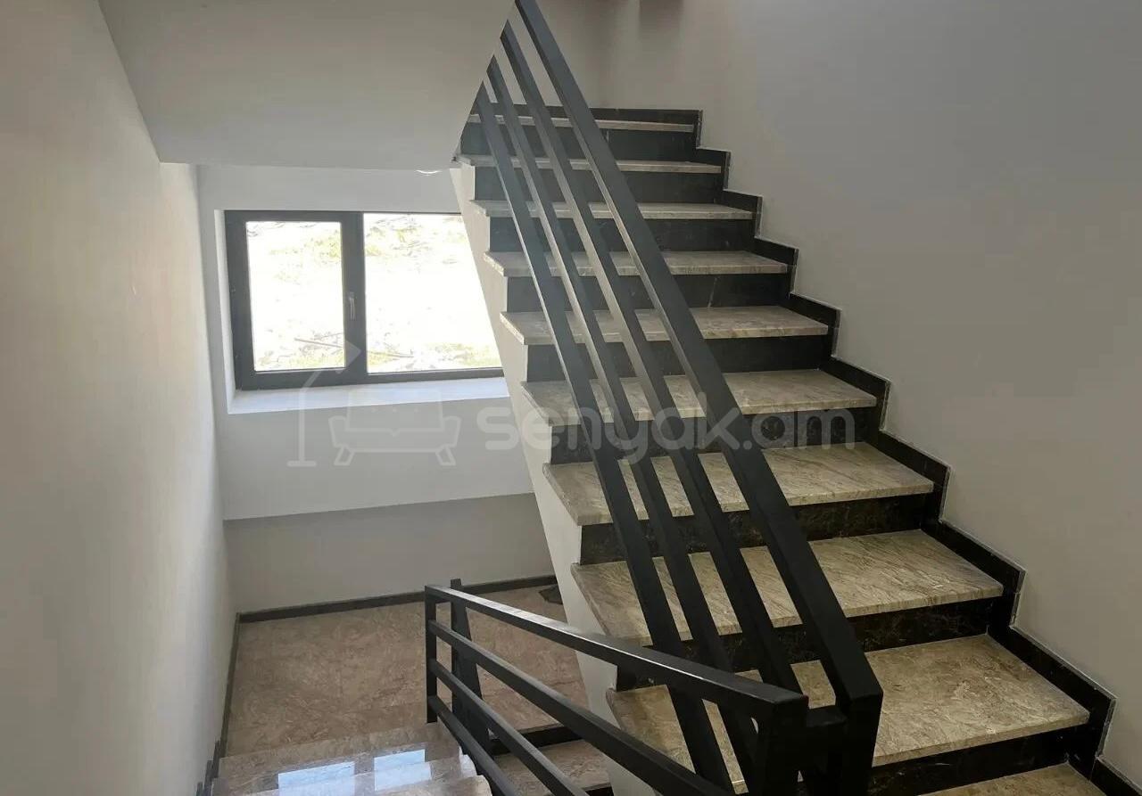 3 Սենյականոց Բնակարան Նորակառույցում, 106քմ, 4/5 հարկ, Կապիտալ Վերանորոգված, Կահավորված, Արևկող