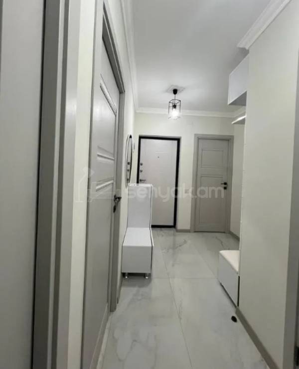 3 Սենյականոց Բնակարան, 73քմ, 6/9 հարկ, Կապիտալ Վերանորոգված, Կահավորված, Արևկող