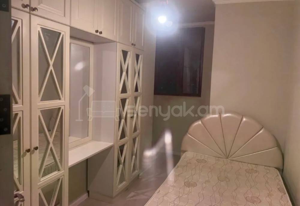 2 Սենյականոց Բնակարան, 50քմ, 10/16 հարկ, Դիզայներական Վերանորոգված, Կահավորված, Արևկող