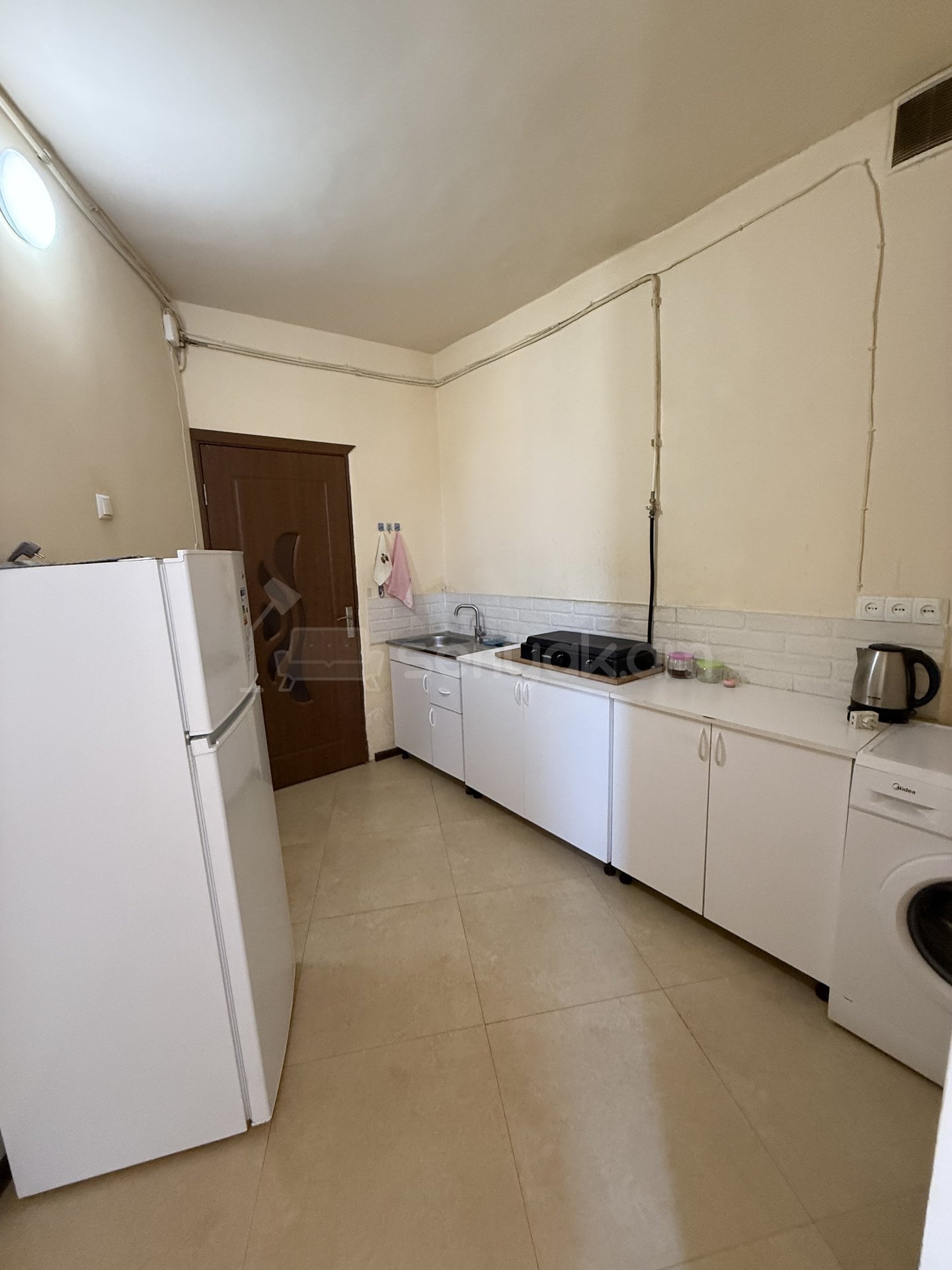 1 Սենյականոց Բնակարան, 40քմ, 2/11 հարկ, Կապիտալ Վերանորոգված, Կահավորված, Արևկող