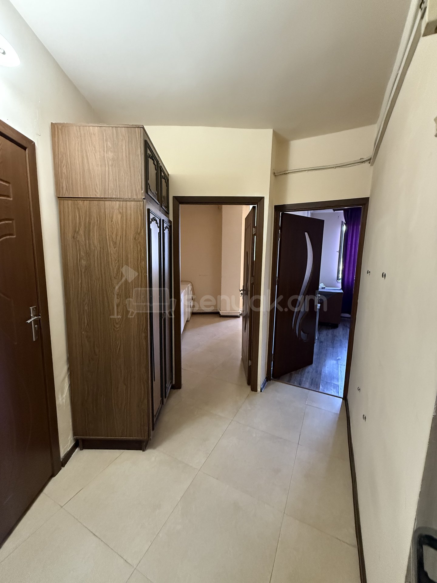 1 Սենյականոց Բնակարան, 40քմ, 2/11 հարկ, Կապիտալ Վերանորոգված, Կահավորված, Արևկող