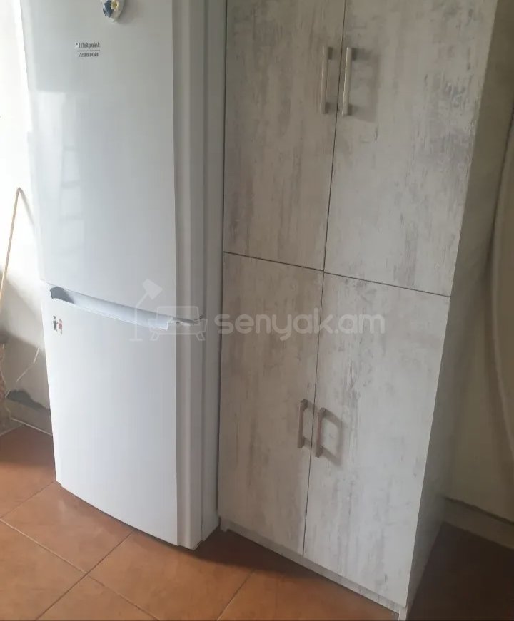 2 Սենյականոց Բնակարան Քարե Շենքում, 78քմ, 2/4 հարկ, Կապիտալ Վերանորոգված, Կահավորված