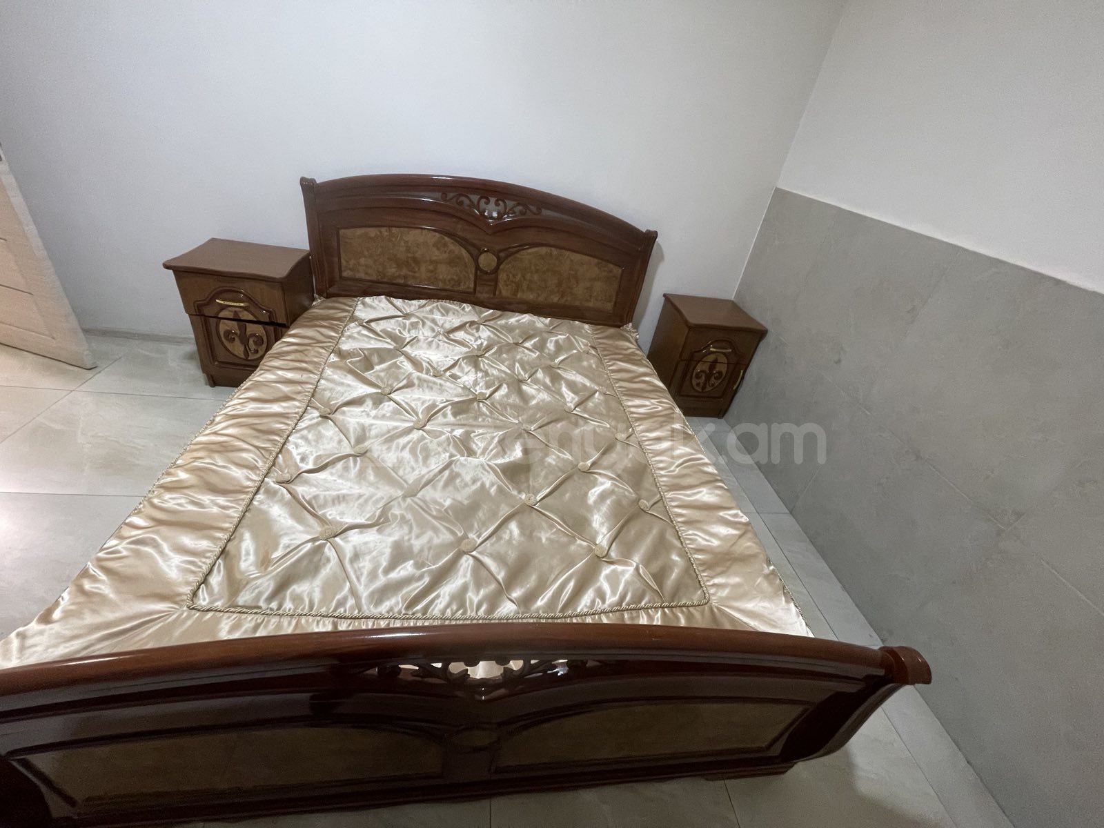 3 Սենյականոց Բնակարան Քարե Շենքում, 69քմ, 3/5 հարկ, Նորմալ Վիճակում, Կահավորված, Արևկող