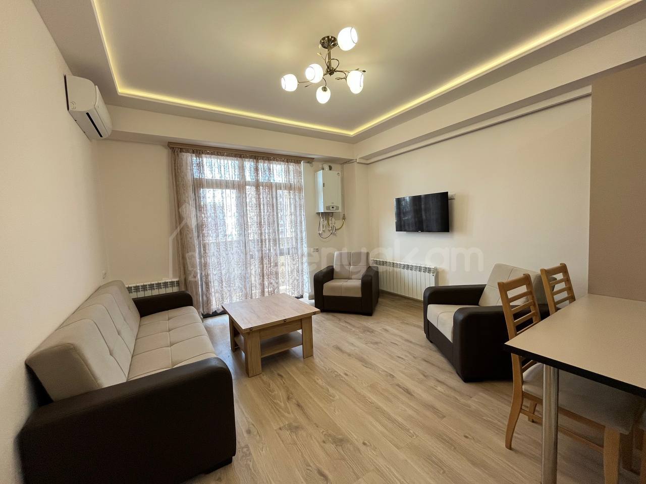 3 Սենյականոց Բնակարան Նորակառույցում, 74քմ, 8/15 հարկ, Կապիտալ Վերանորոգված, Կահավորված, Արևկող