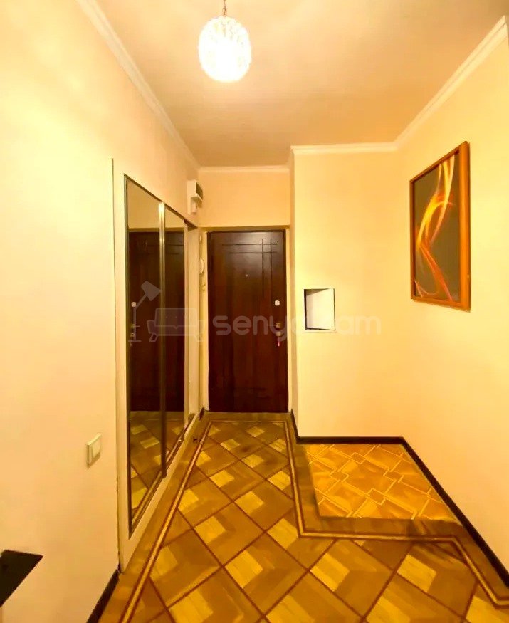 4 Սենյականոց Բնակարան, 110քմ, 3/5 հարկ, Կապիտալ Վերանորոգված