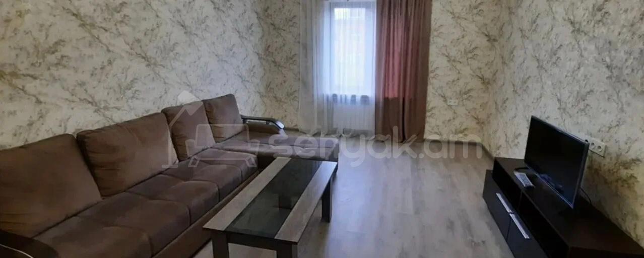2 Սենյականոց Բնակարան Քարե Շենքում, 54քմ, 3/5 հարկ, Դիզայներական Վերանորոգված, Կահավորված
