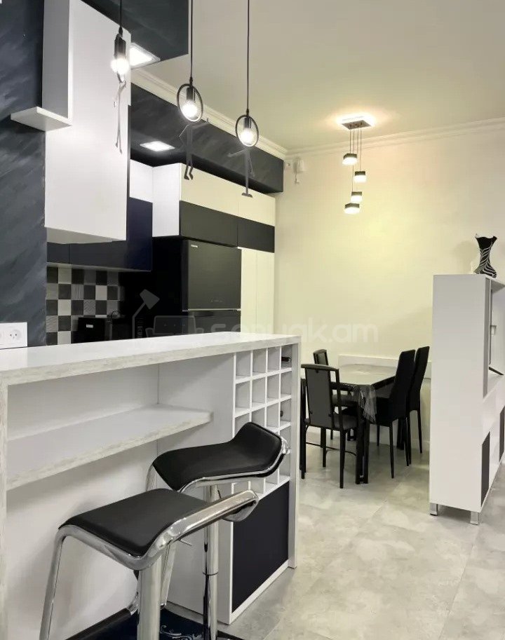 4 Սենյականոց Բնակարան, 115քմ, 11/14 հարկ, Կապիտալ Վերանորոգված