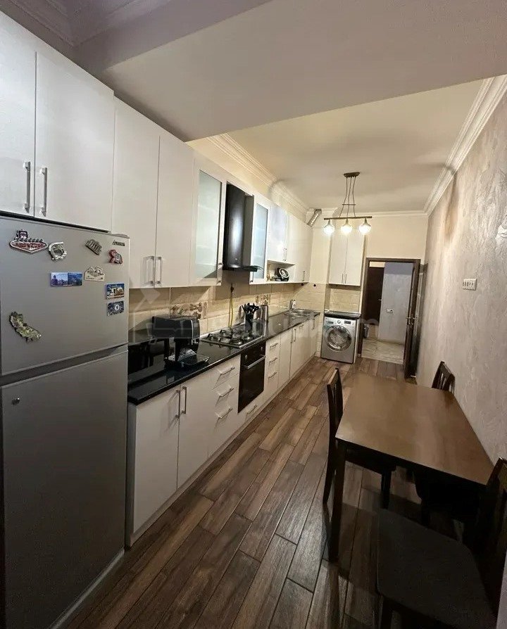 4 Սենյականոց Բնակարան Նորակառույցում, 125քմ, 3/16 հարկ, Կապիտալ Վերանորոգված