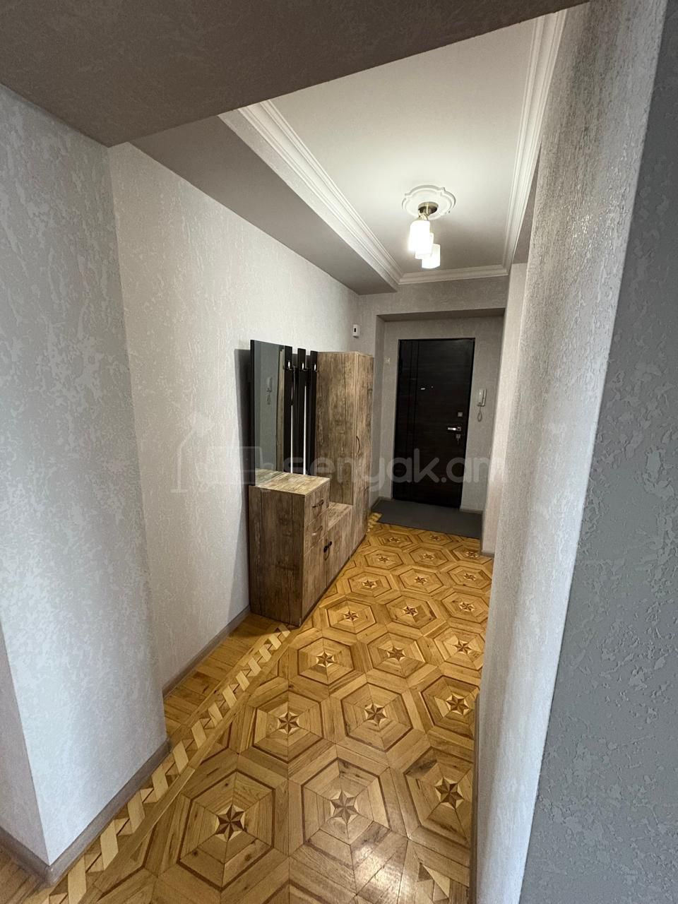 2 Սենյականոց Բնակարան Քարե Շենքում, 70քմ, 7/9 հարկ, Կապիտալ Վերանորոգված, Կահավորված, Արևկող