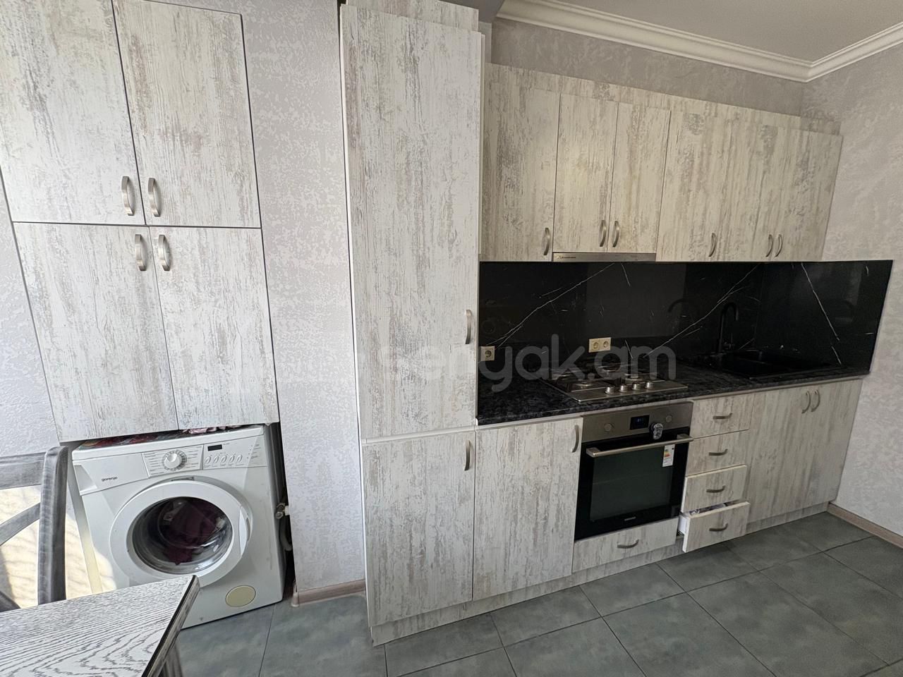 2 Սենյականոց Բնակարան Քարե Շենքում, 70քմ, 7/9 հարկ, Կապիտալ Վերանորոգված, Կահավորված, Արևկող
