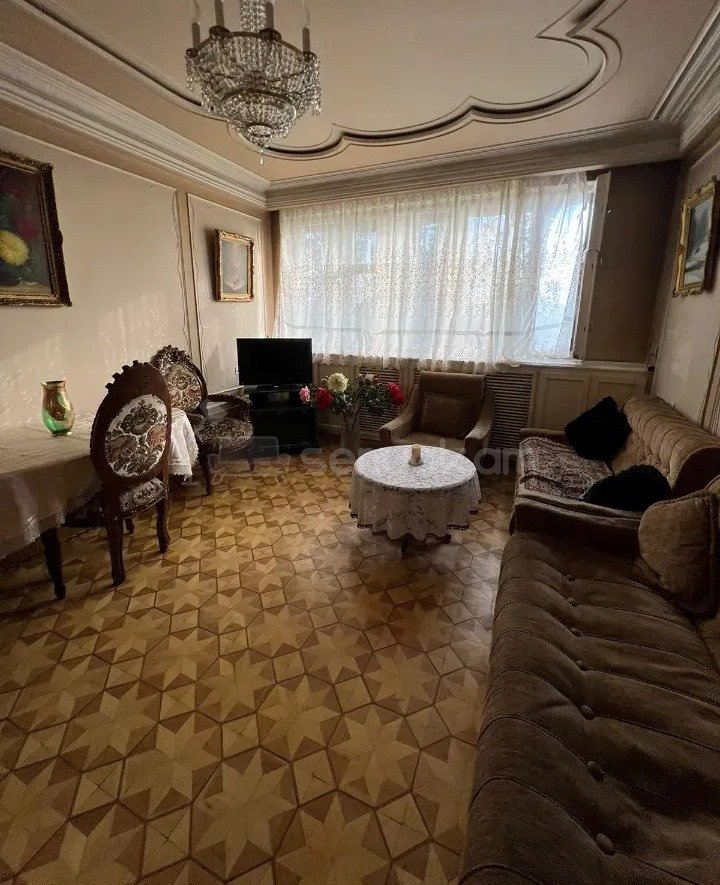 3 Սենյականոց Բնակարան Քարե Շենքում, 73քմ, 6/7 հարկ, Կոսմետիկ Վերանորոգված