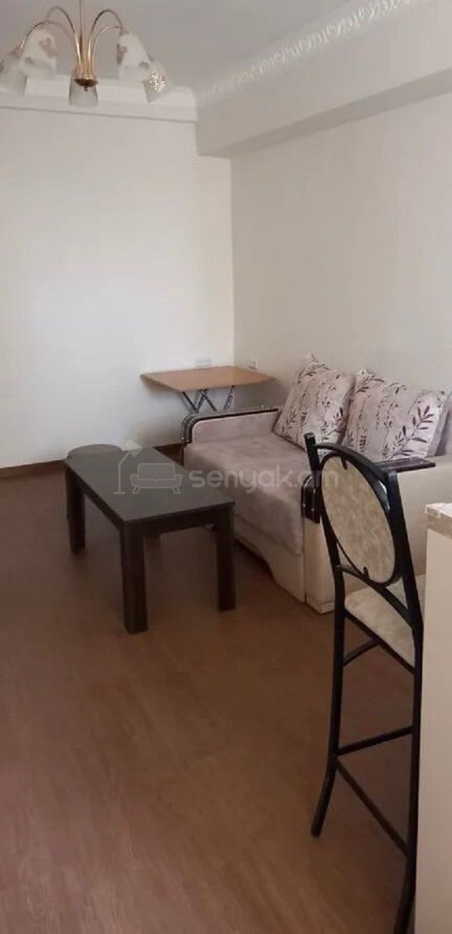 2 Սենյականոց Բնակարան Քարե Շենքում, 45քմ, 5/10 հարկ, Կապիտալ Վերանորոգված, Կահավորված
