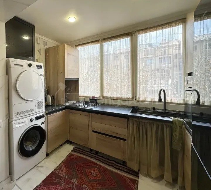 2 Սենյականոց Բնակարան, 36քմ, 2/4 հարկ, Կապիտալ Վերանորոգված