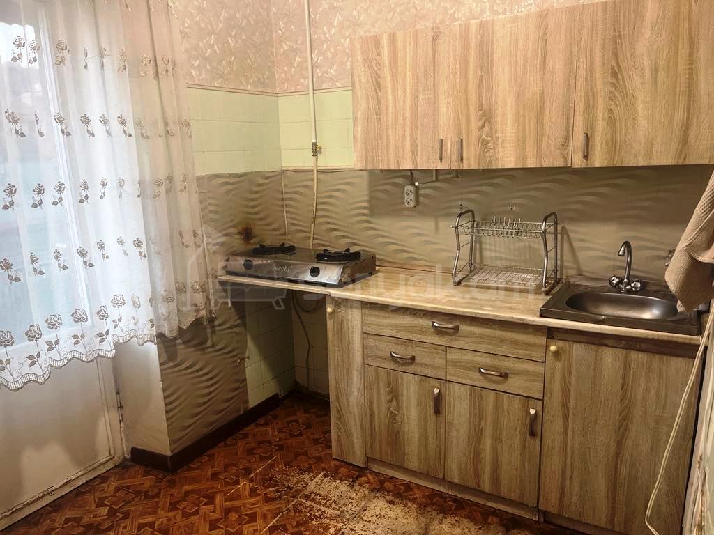 2 Սենյականոց Բնակարան Քարե Շենքում, 60քմ, 5/5 հարկ, Կոսմետիկ Վերանորոգված, Արևկող