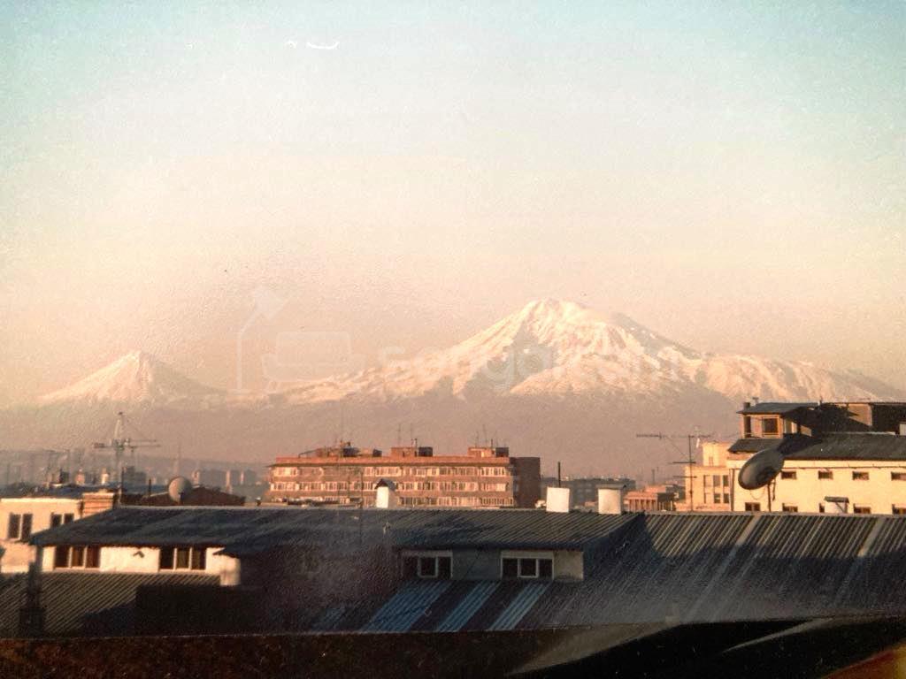 2 Սենյականոց Բնակարան Քարե Շենքում, 60քմ, 5/5 հարկ, Կոսմետիկ Վերանորոգված, Արևկող