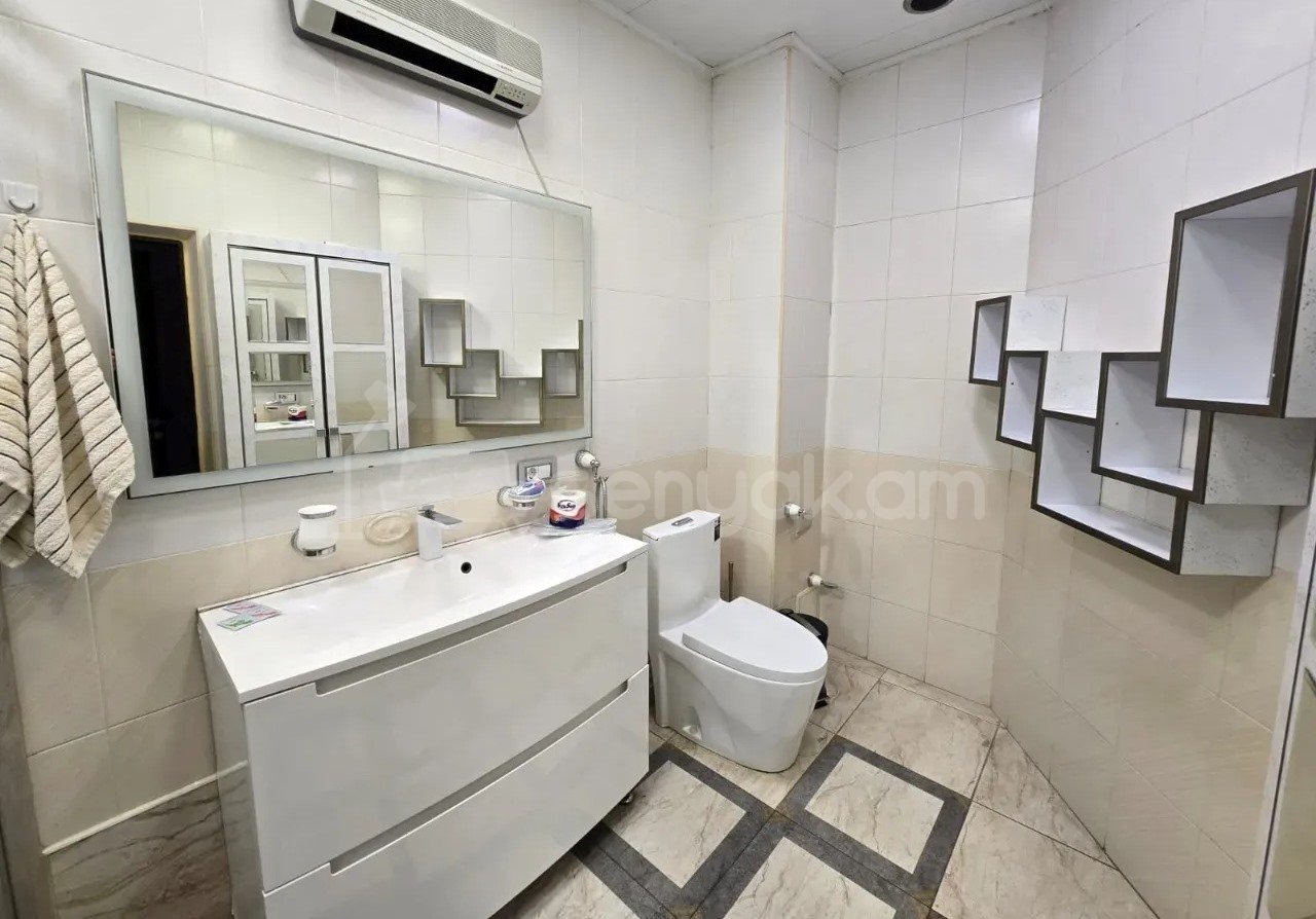 3 Սենյականոց Բնակարան, 110քմ, 3/13 հարկ, Կապիտալ Վերանորոգված