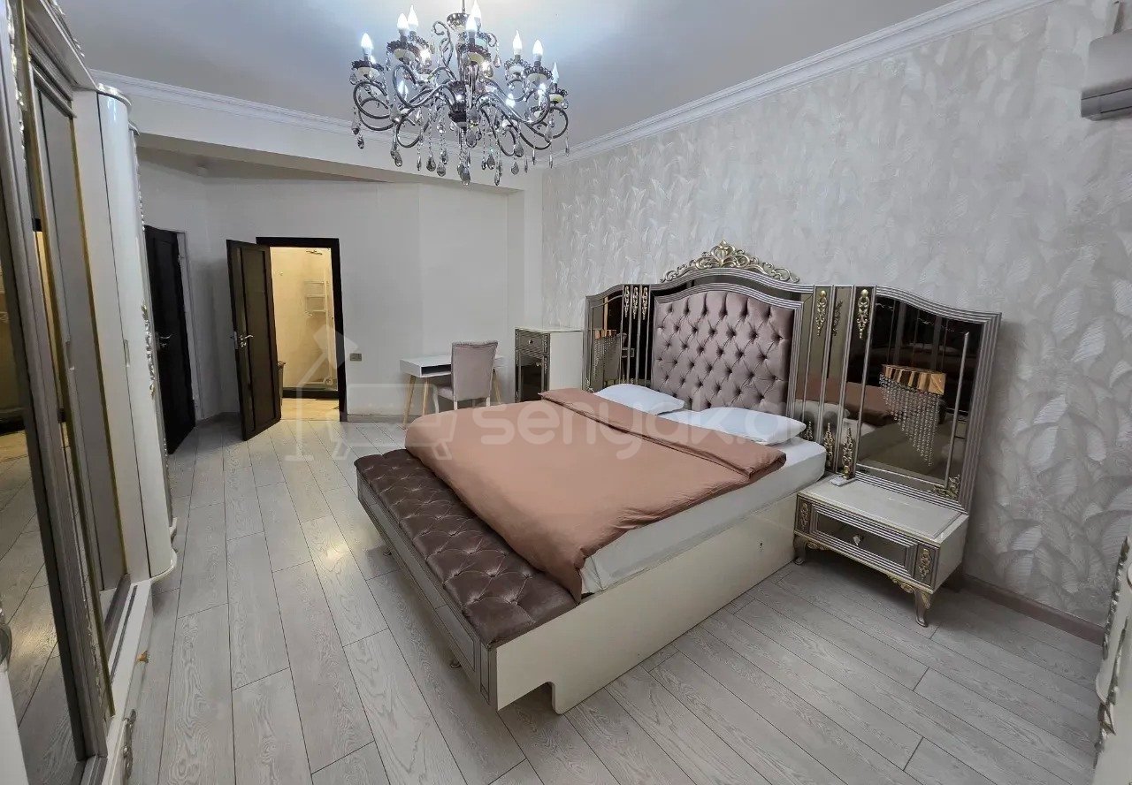 3 Սենյականոց Բնակարան, 110քմ, 3/13 հարկ, Կապիտալ Վերանորոգված