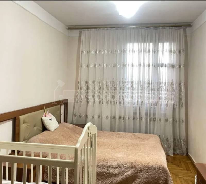 3 Սենյականոց Բնակարան, 90քմ, 10/16 հարկ, Կոսմետիկ Վերանորոգված, Կահավորված, Արևկող