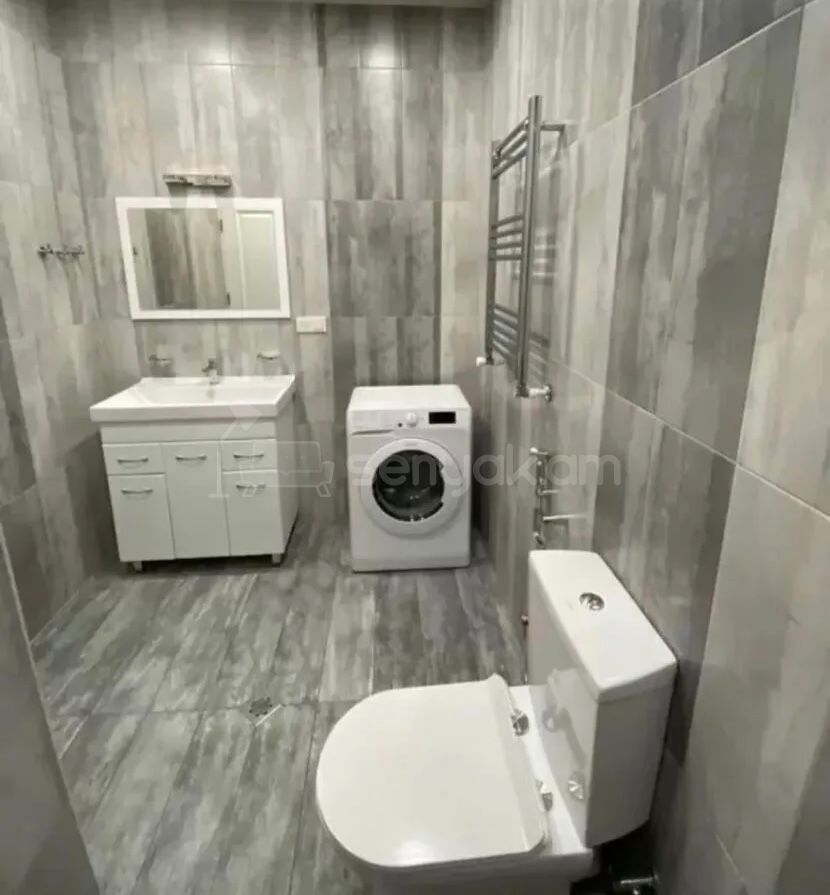 2 Սենյականոց Բնակարան, 71քմ, 8/15 հարկ, Կապիտալ Վերանորոգված, Կահավորված, Արևկող