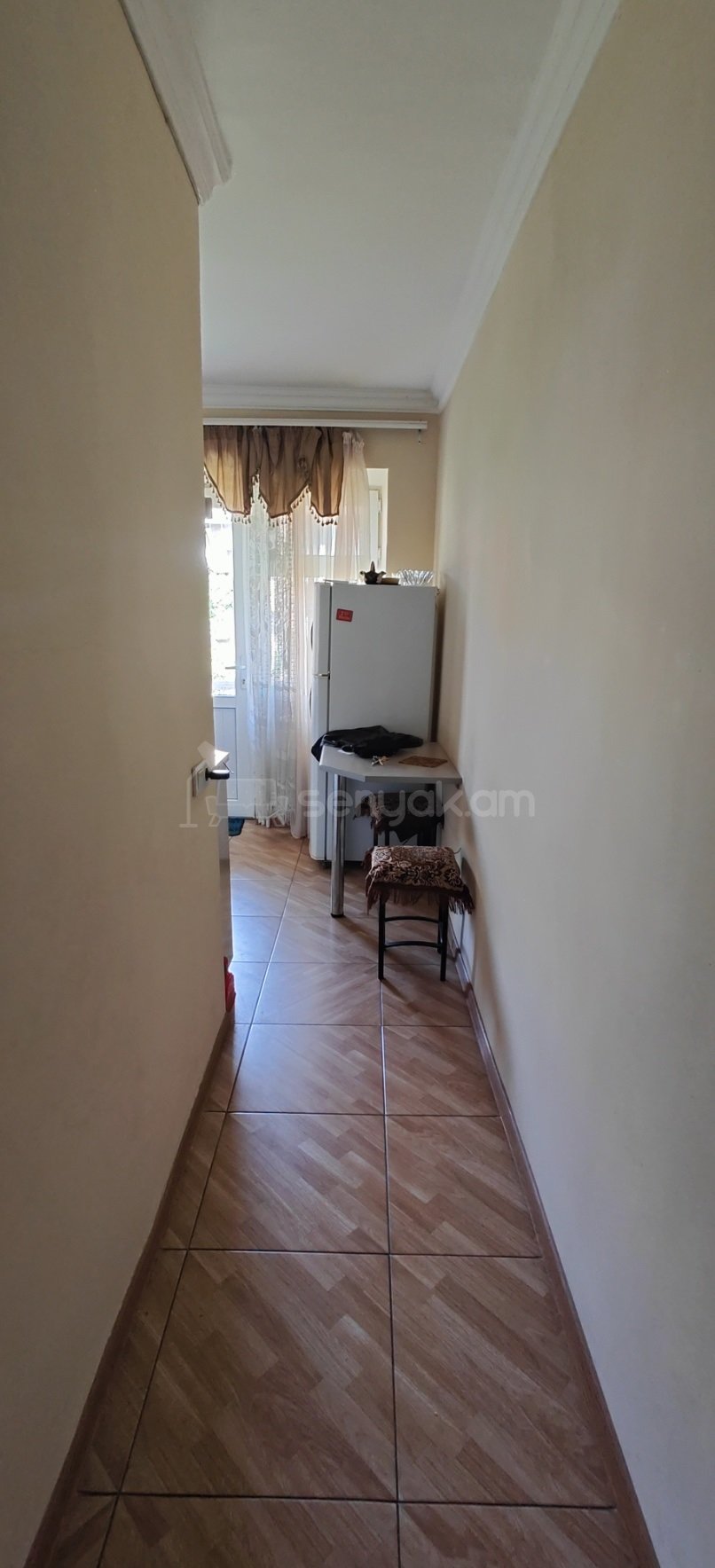 2 Սենյականոց Բնակարան Քարե Շենքում, 88քմ, 5/5 հարկ, Կապիտալ Վերանորոգված