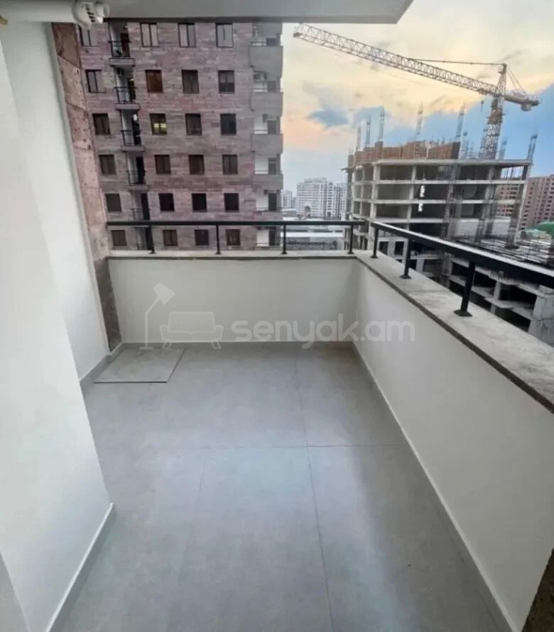 4 Սենյականոց Բնակարան Քարե Շենքում, 95քմ, 9/14 հարկ, Կապիտալ Վերանորոգված, Կահավորված, Արևկող