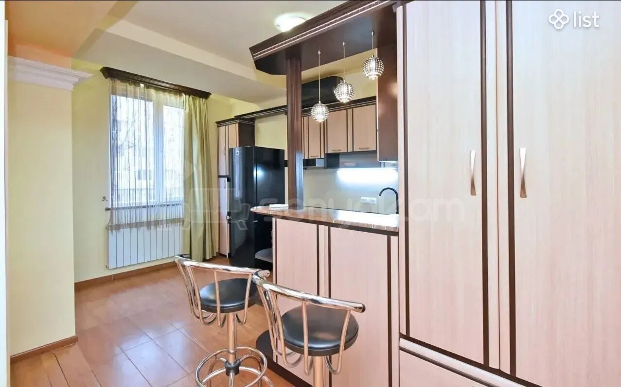 2 Սենյականոց Բնակարան, 42քմ, 2/9 հարկ, Կապիտալ Վերանորոգված