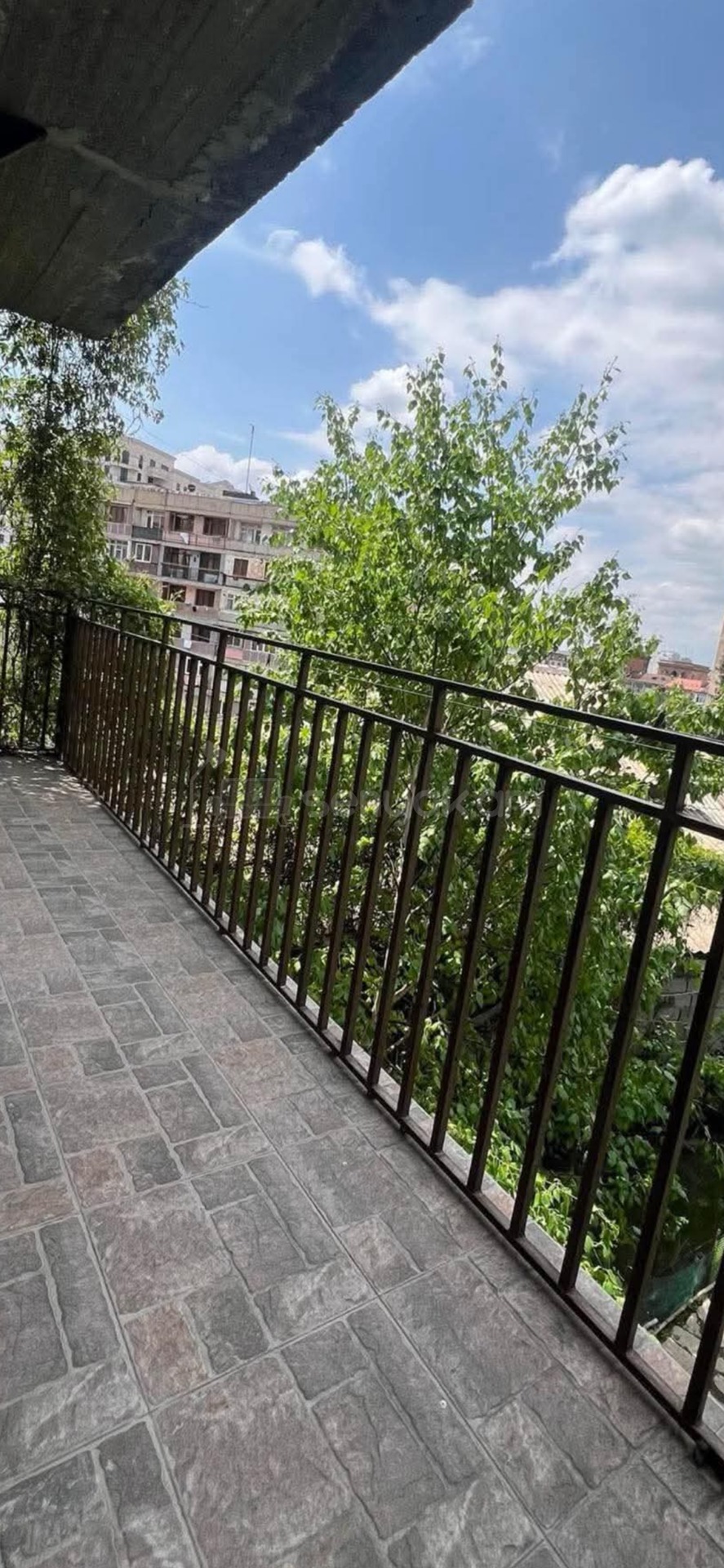 2 Սենյականոց Բնակարան Նորակառույցում, 85քմ, 2/4 հարկ, Նորմալ Վիճակում