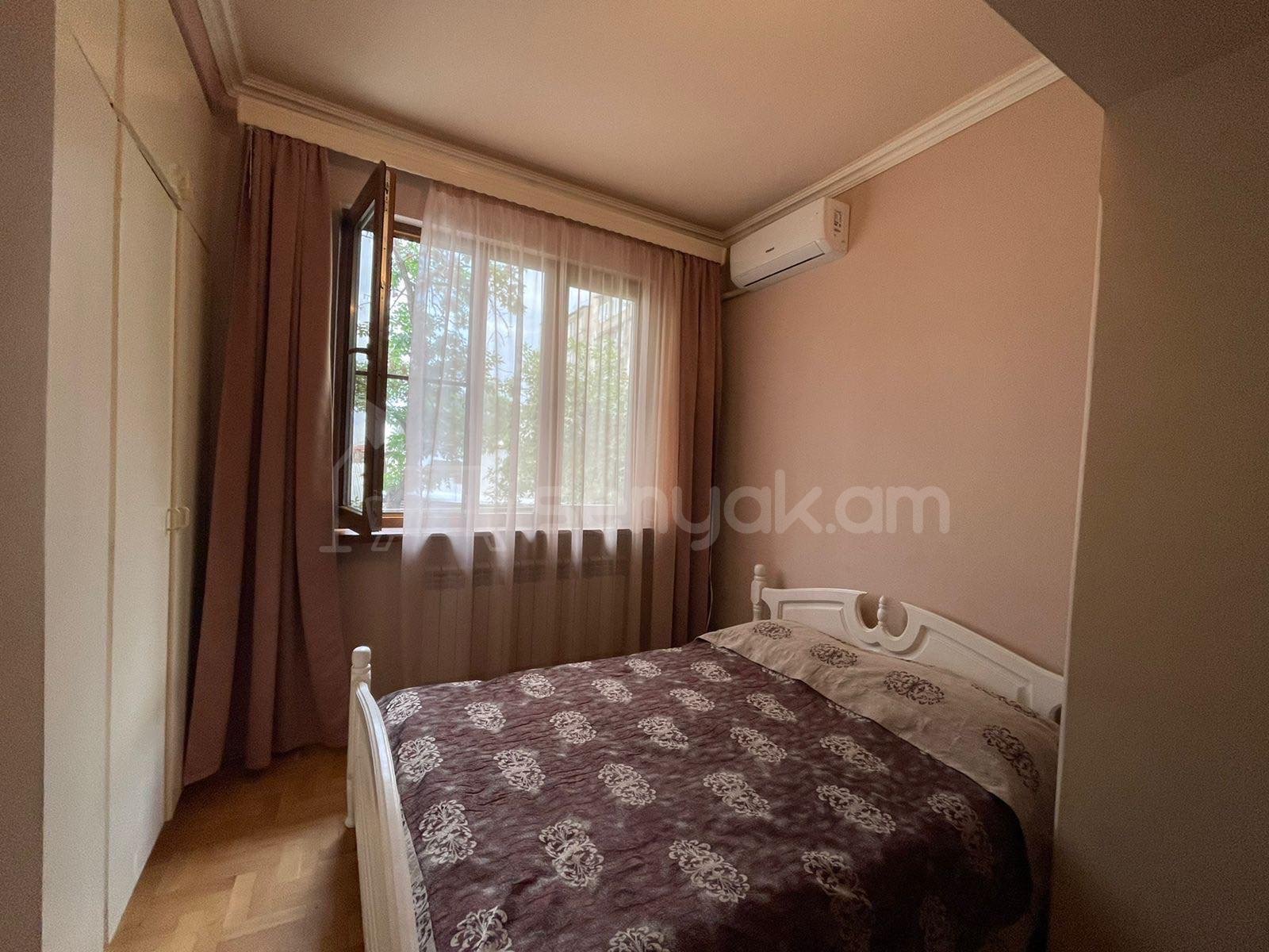 2 Սենյականոց Բնակարան, 48քմ, 2/5 հարկ, Նորմալ Վիճակում, Կահավորված, Արևկող