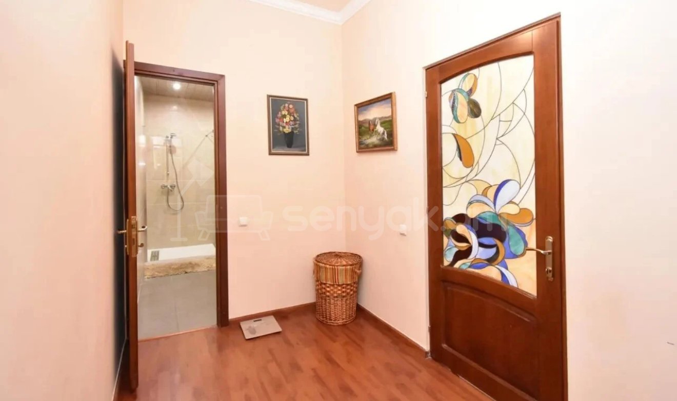 3 Սենյականոց Բնակարան Նորակառույցում, 138քմ, 9/13 հարկ, Կապիտալ Վերանորոգված