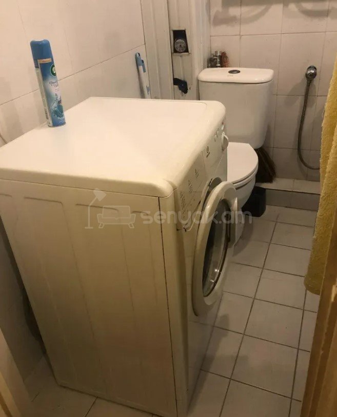 2 Սենյականոց Բնակարան Քարե Շենքում, 50քմ, 2/5 հարկ, Կապիտալ Վերանորոգված, Կահավորված
