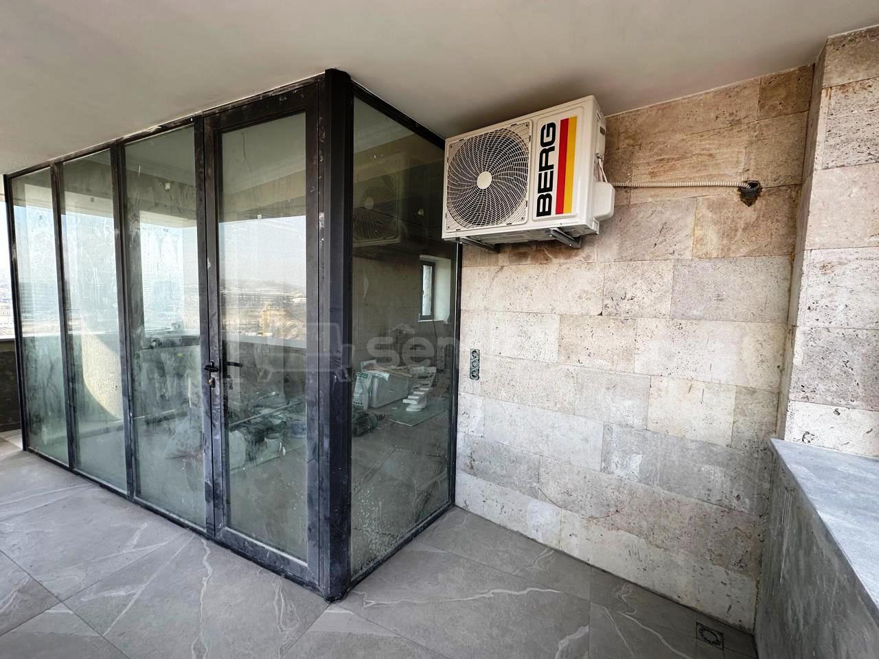 3 Սենյականոց Բնակարան Նորակառույցում, 89քմ, 9/18 հարկ, Կապիտալ Վերանորոգված