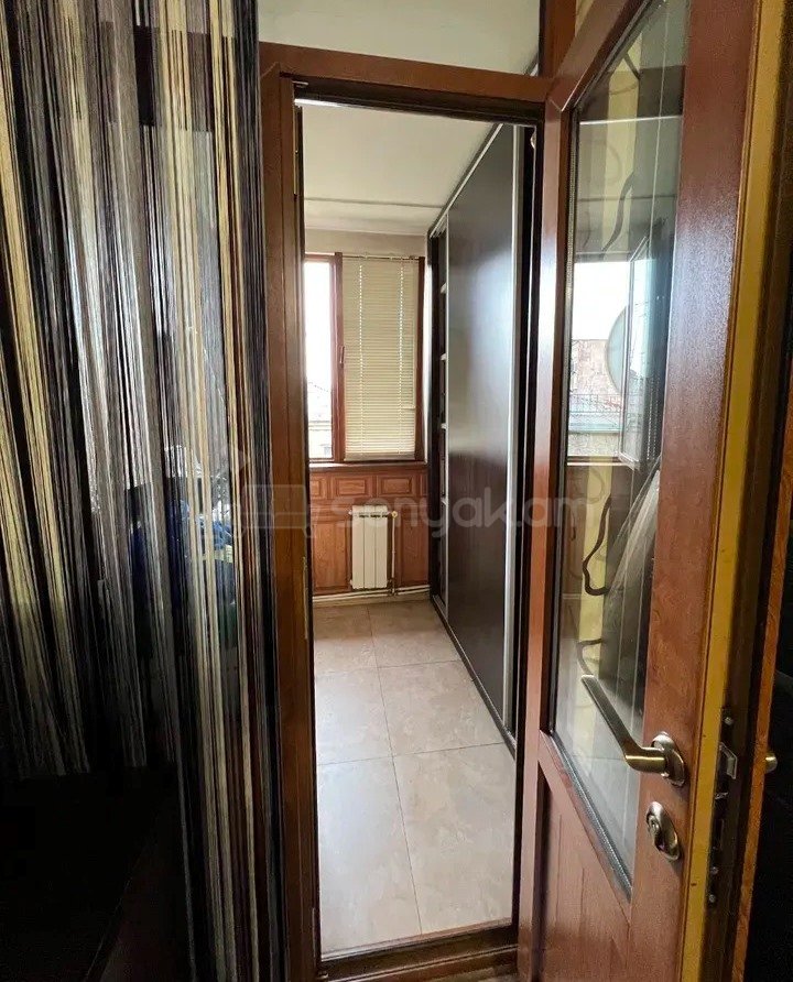 2 Սենյականոց Բնակարան Քարե Շենքում, 80քմ, 5/7 հարկ, Կապիտալ Վերանորոգված, Կահավորված, Արևկող